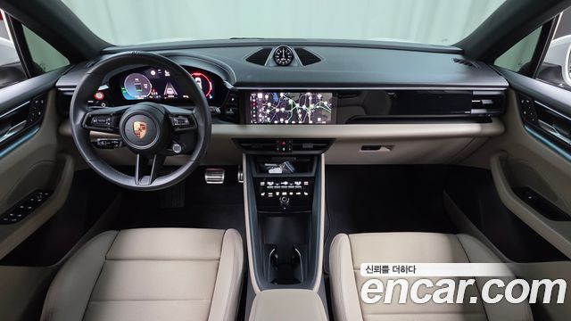 Porsche Macan 2025 — photo 10