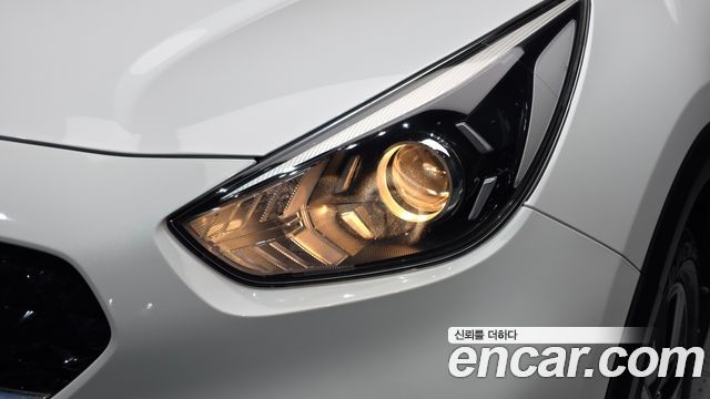 Kia Niro 2020 — photo 8