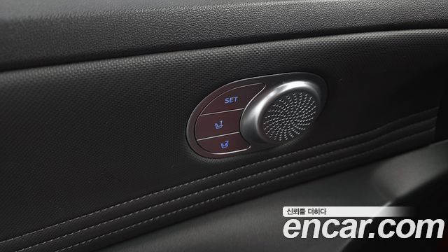 Hyundai AVANTE 2021 — photo 18