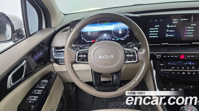 Kia Canival 2023 — photo 19