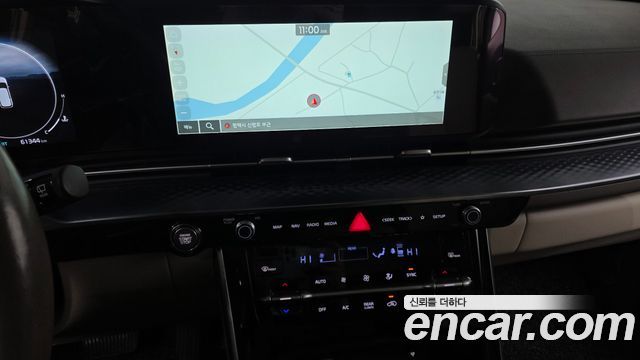 Kia Canival 2023 — photo 20