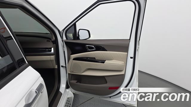 Kia Canival 2023 — photo 15