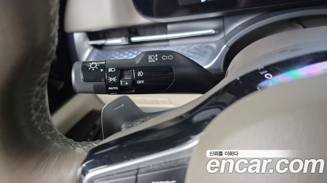 Kia Canival 2023 — photo 37