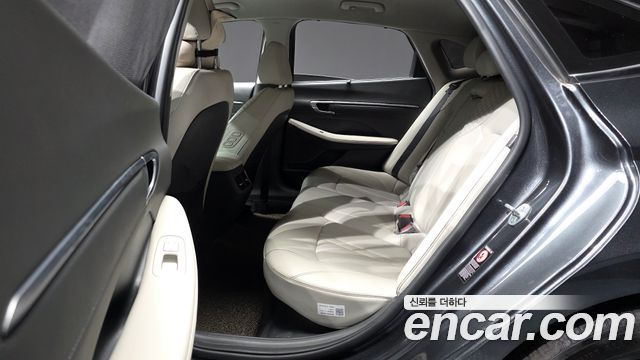 Hyundai Sonata 2020 — photo 12