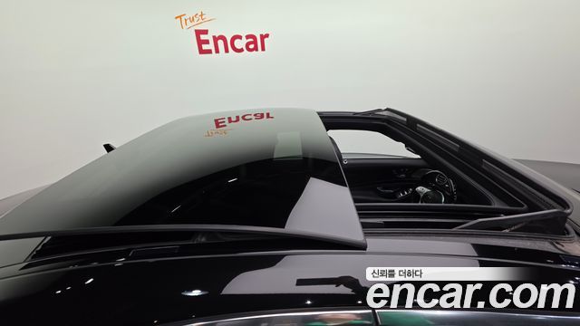 Mercedes-Benz S-Class 2019 — photo 18