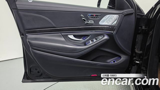 Mercedes-Benz S-Class 2019 — photo 14