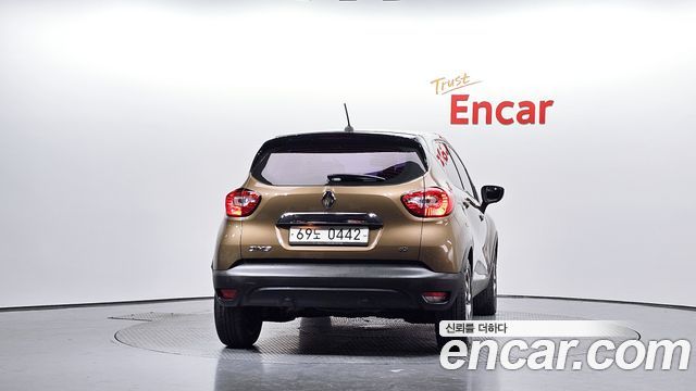 Renault Korea QM3 2016 — photo 4