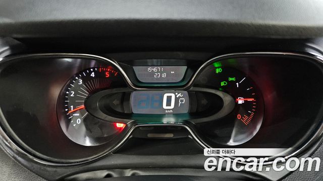 Renault Korea QM3 2016 — photo 11