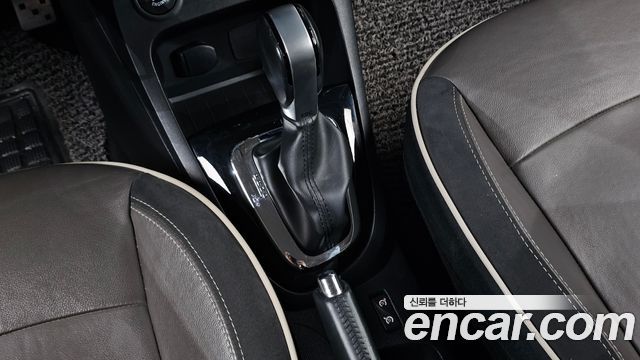 Renault Korea QM3 2016 — photo 12