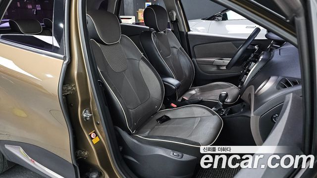 Renault Korea QM3 2016 — photo 17