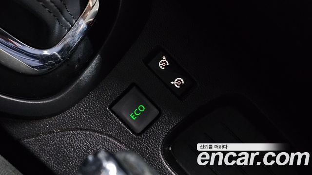 Renault Korea QM3 2016 — photo 22