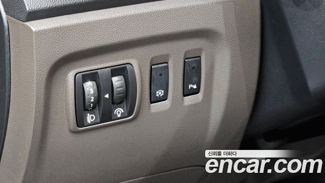Renault Korea QM3 2016 — photo 26