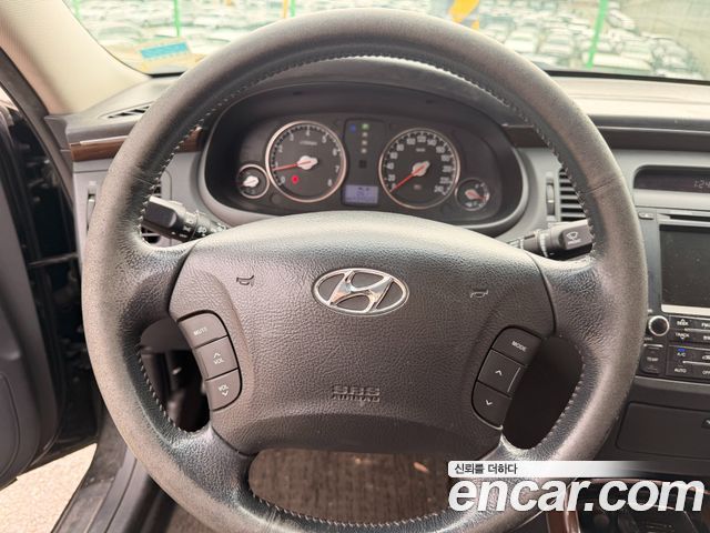 Hyundai Grandeur 2011 — photo 10
