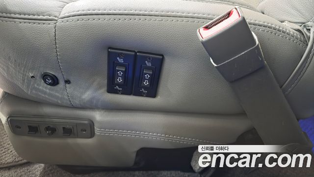 Chevrolet Express Van 2015 — photo 18