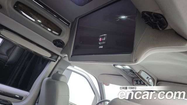 Chevrolet Express Van 2015 — photo 19