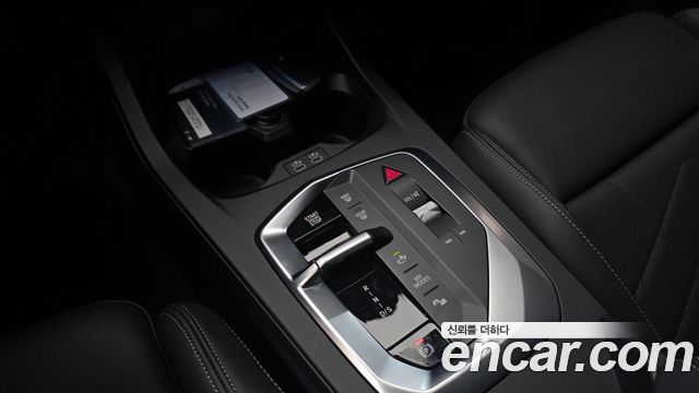 BMW 1-Series 2026 — photo 12