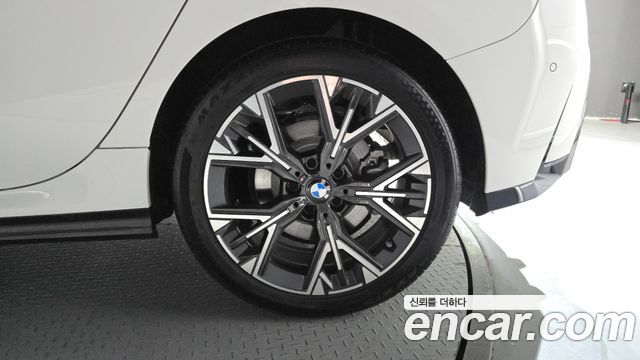 BMW 1-Series 2026 — photo 7