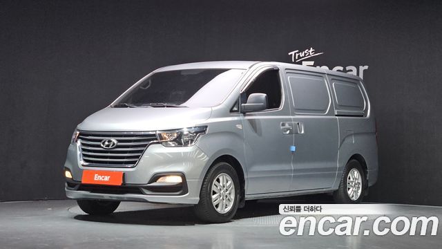 Hyundai Starex 2020 — photo 1