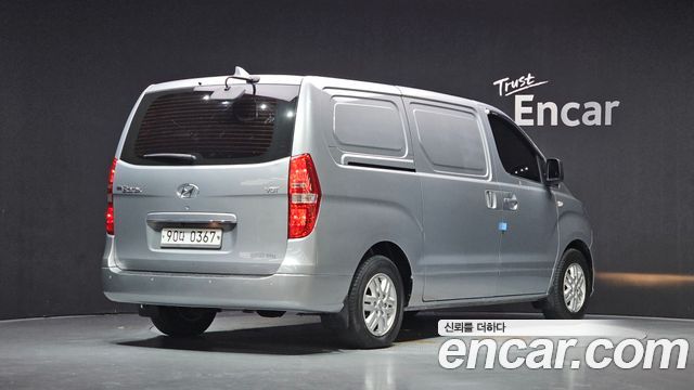 Hyundai Starex 2020 — photo 2