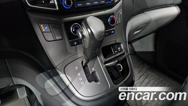 Hyundai Starex 2020 — photo 9