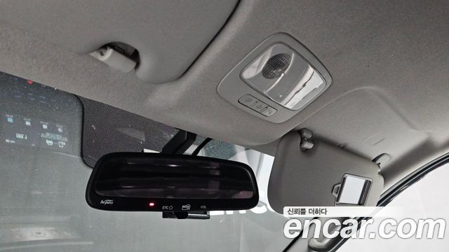 Hyundai Starex 2020 — photo 16