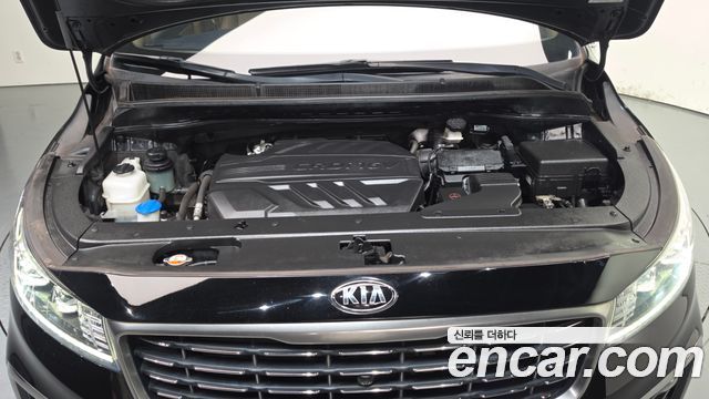 Kia Canival 2019 — photo 6