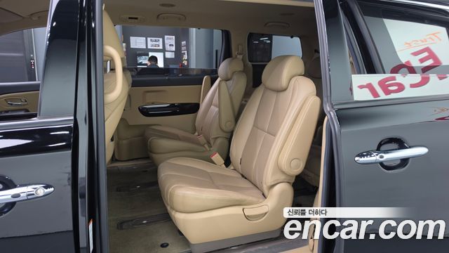Kia Canival 2019 — photo 11