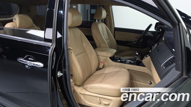 Kia Canival 2019 — photo 12