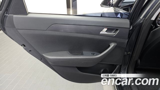 Hyundai Sonata 2018 — photo 15