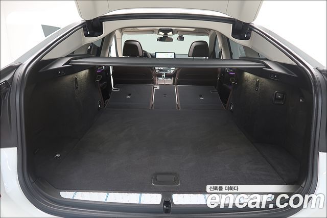 BMW Gran Turismo 2021 — photo 11