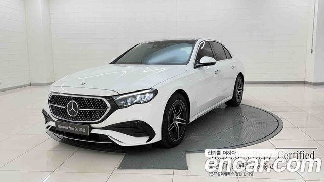Mercedes-Benz E-Class 2026 — photo 1