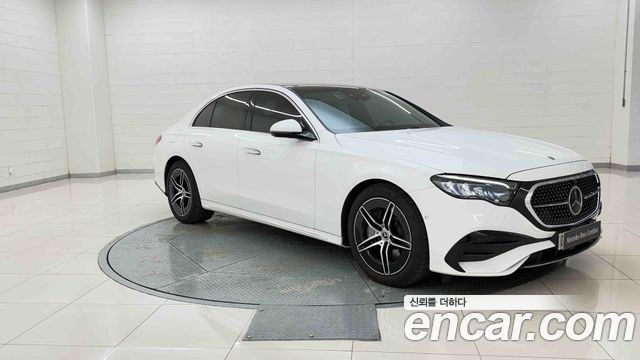 Mercedes-Benz E-Class 2026 — photo 7