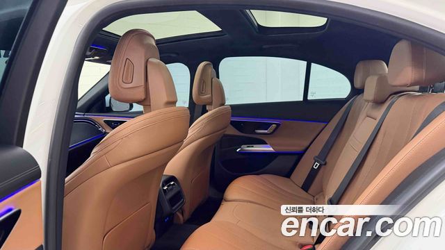 Mercedes-Benz E-Class 2026 — photo 19