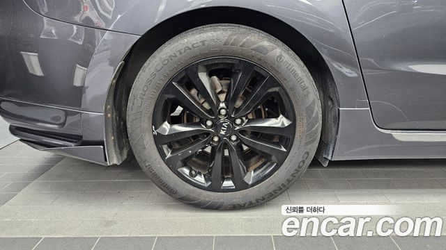 Kia Canival 2017 — photo 5