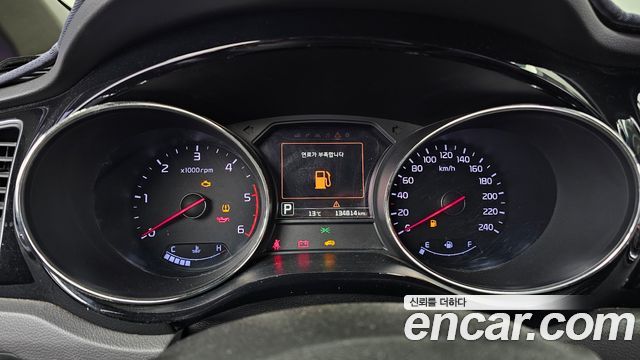 Kia Canival 2017 — photo 11