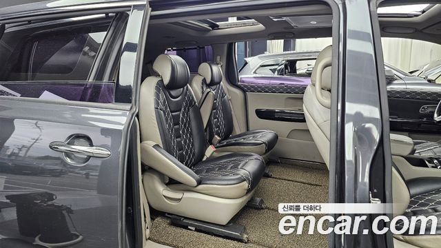 Kia Canival 2017 — photo 17