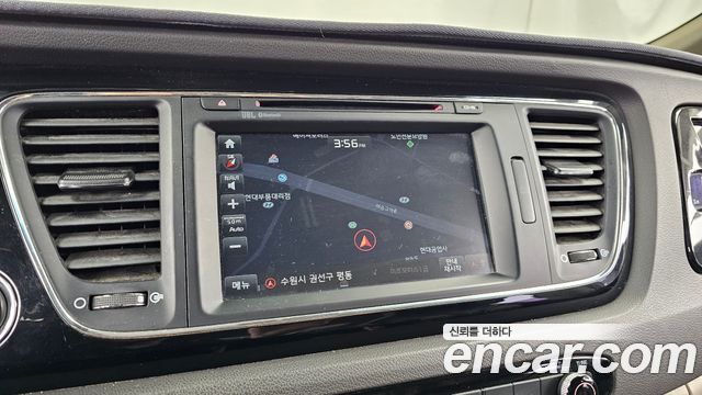 Kia Canival 2017 — photo 19