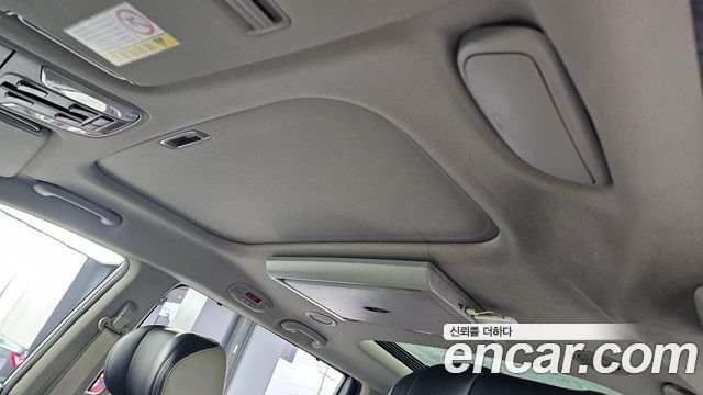 Kia Canival 2017 — photo 23