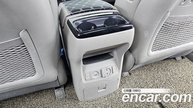 Kia Canival 2017 — photo 29