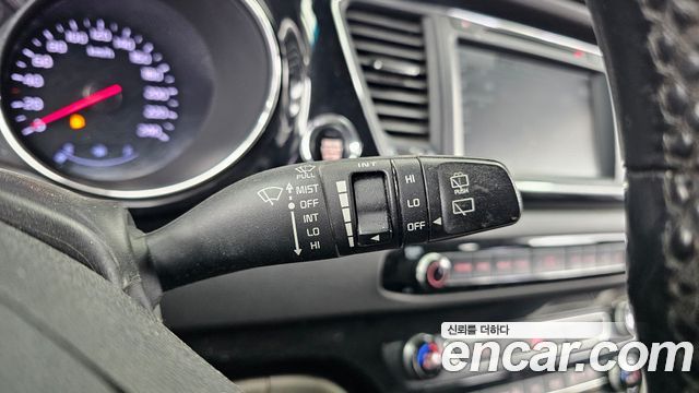 Kia Canival 2017 — photo 33