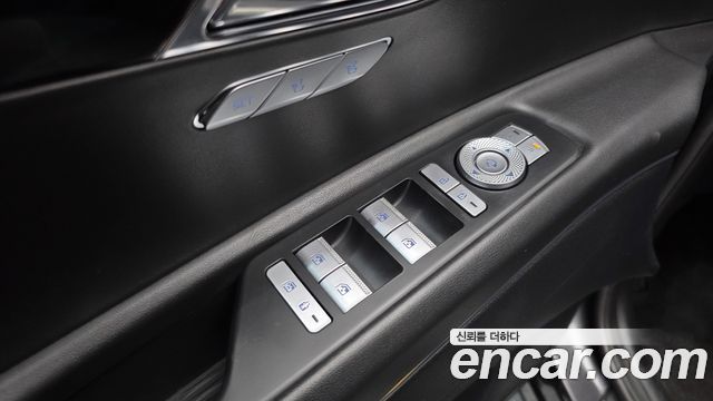 Genesis GV80 2021 — photo 19