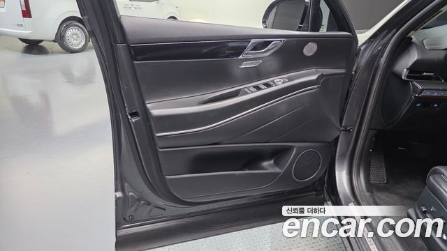 Genesis GV80 2021 — photo 14