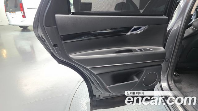 Genesis GV80 2021 — photo 15