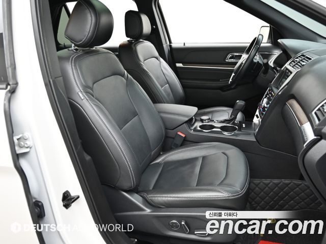 Ford Explorer 2017 — photo 10