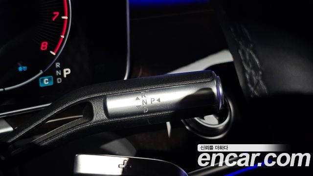 Mercedes-Benz S-Class 2023 — photo 12