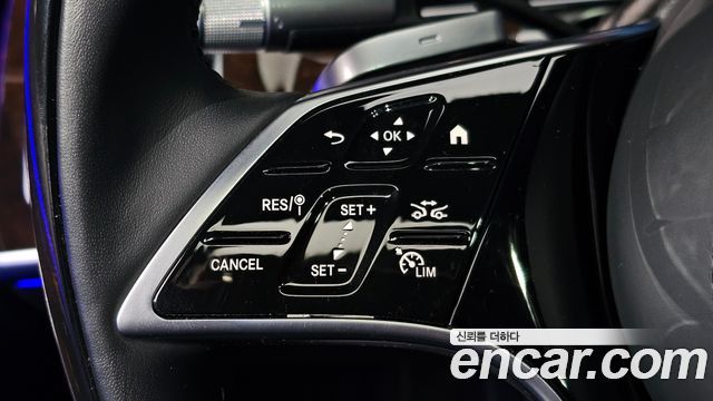 Mercedes-Benz S-Class 2023 — photo 23