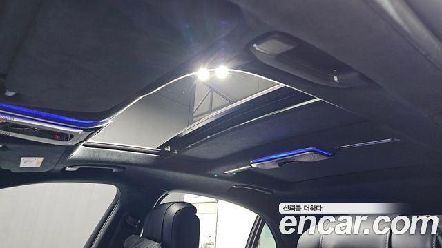 Mercedes-Benz S-Class 2023 — photo 31