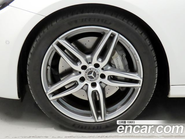 Mercedes-Benz E-Class 2020 — photo 5