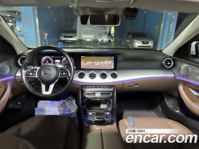 Mercedes-Benz E-Class 2020 — photo 7