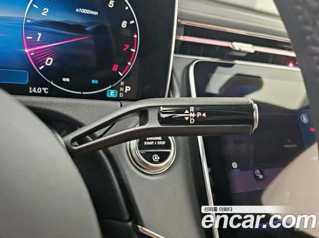 Mercedes-Benz E-Class 2026 — photo 9